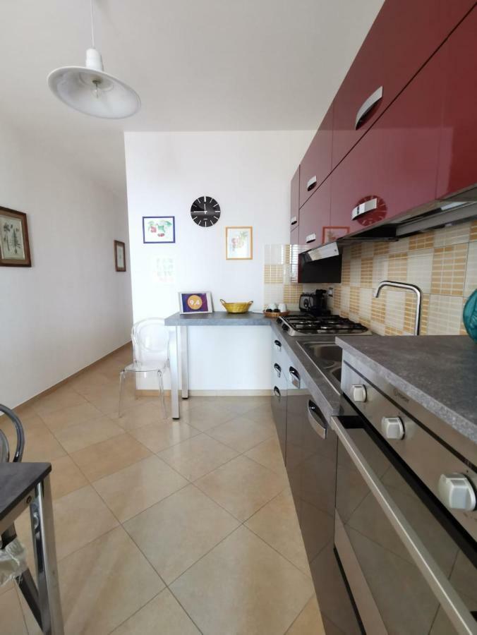 شقة Casa Graziella SantʼAntìoco المظهر الخارجي الصورة