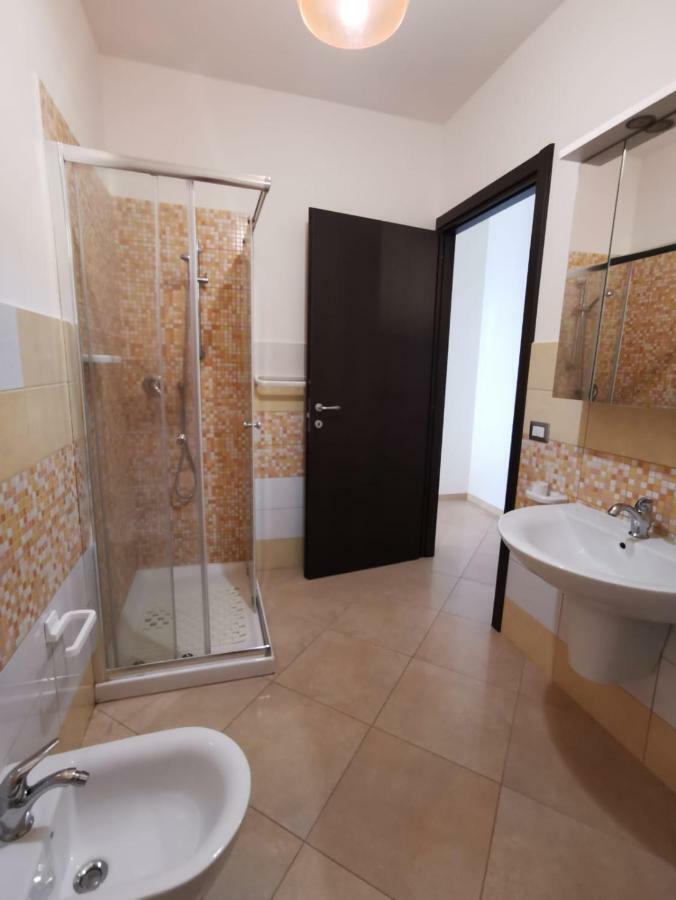 شقة Casa Graziella SantʼAntìoco المظهر الخارجي الصورة